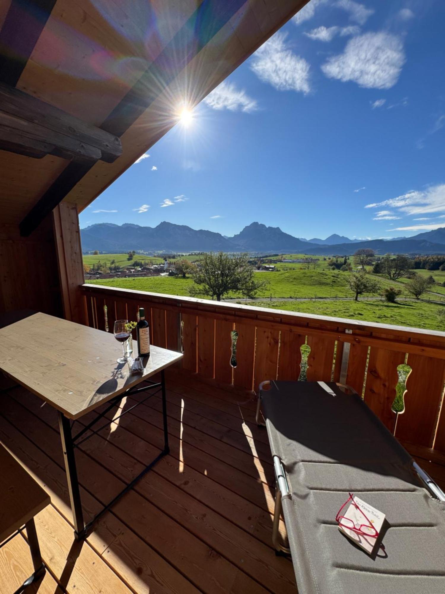 Chalet - Ferienwohnungen - Biohof Stoeger - Panoramasuedbalkon - Grandiose Aussicht Auf See, Berge Und Schloss Neuschwanstein Rieden am Forggensee Exterior photo